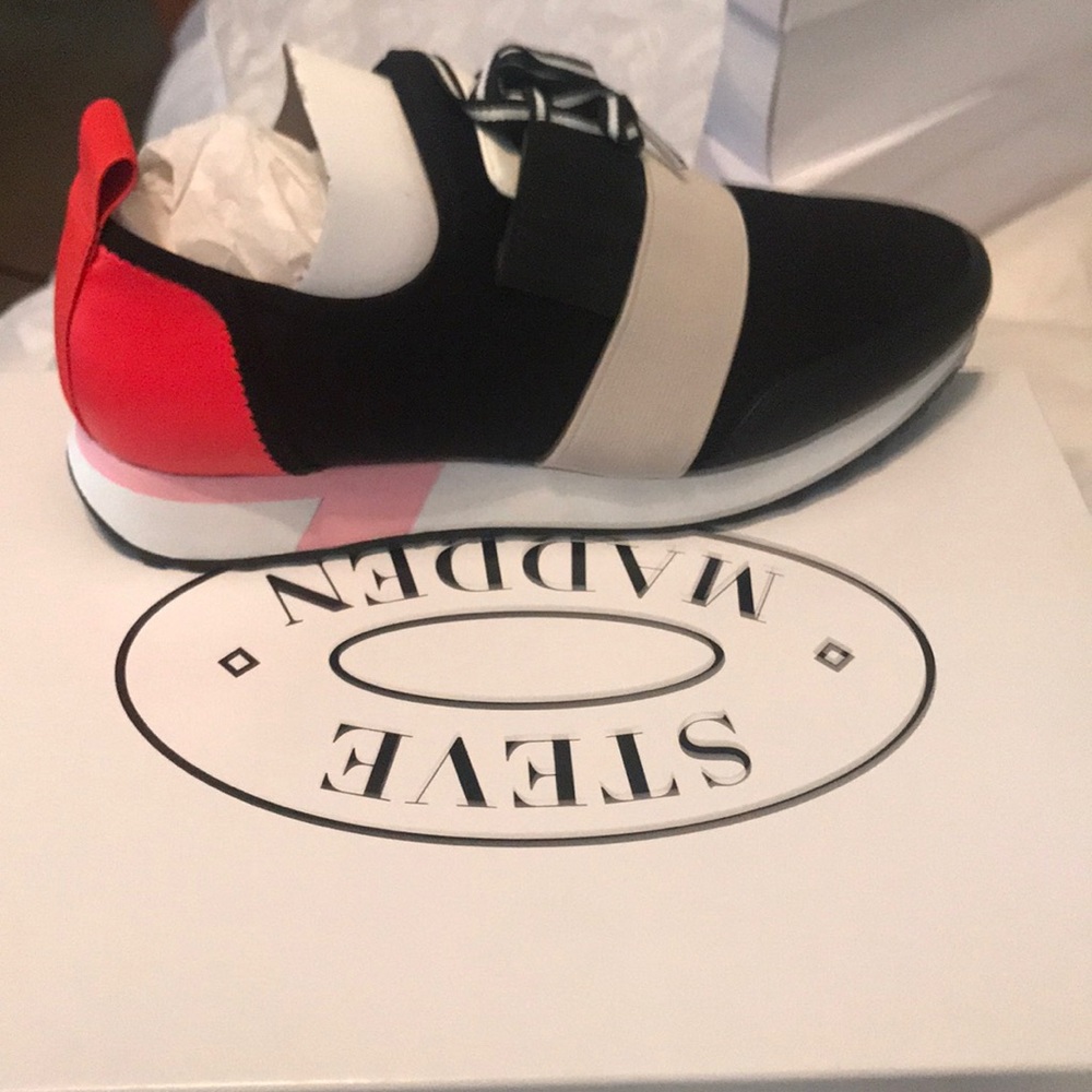 Steve Madden Sneakers